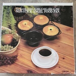 4 Mini Non-Stick Angel Food Pan - Black